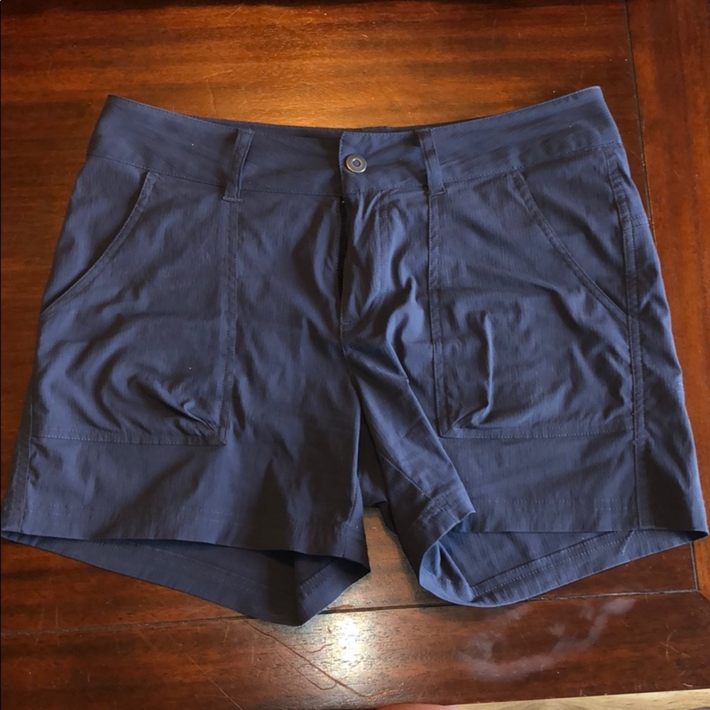 Columbia shorts